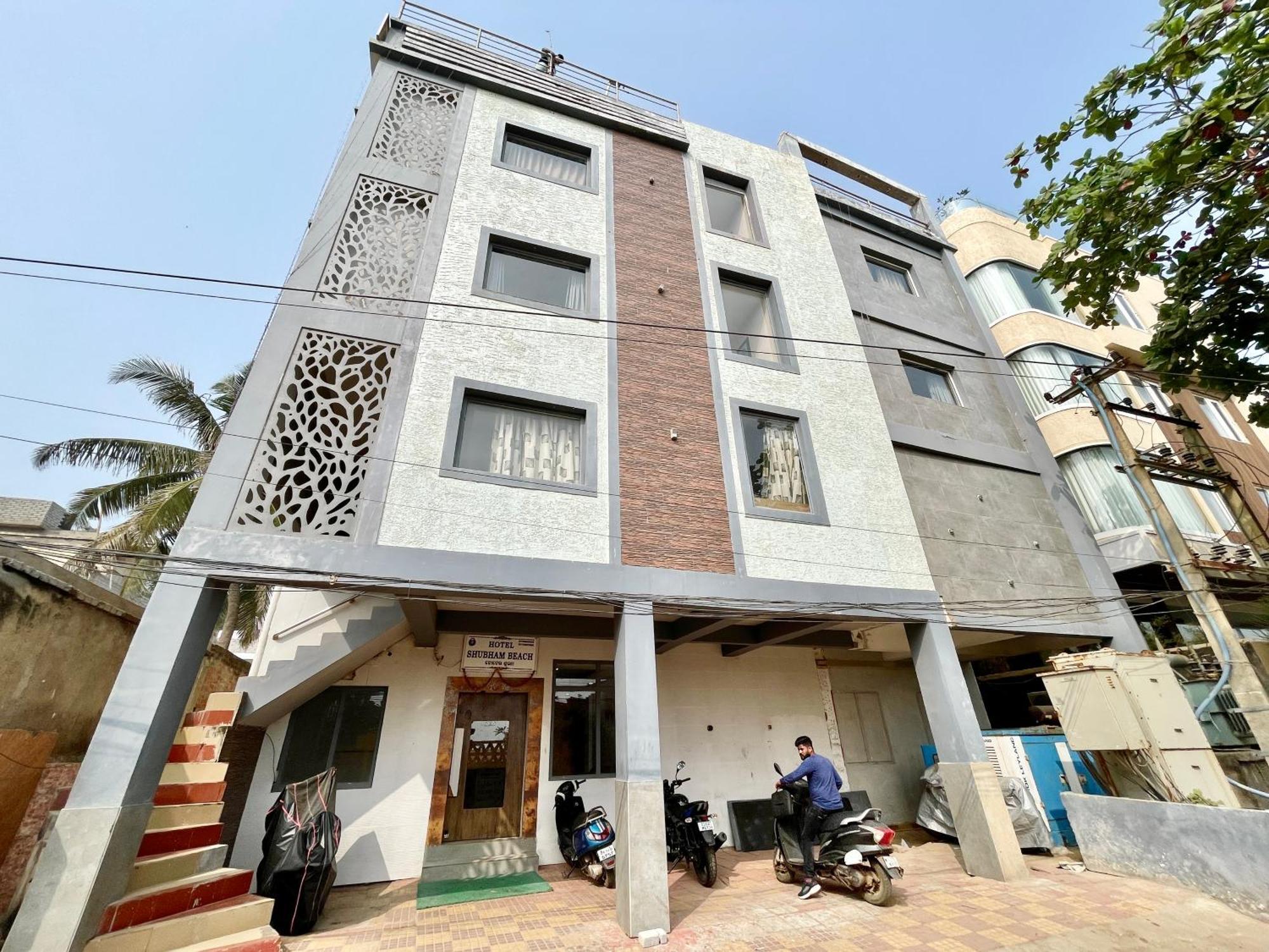Hotel Subham Beach Inn ! Puri Near-Sea-Beach-And-Temple Fully-Air-Conditioned-Hotel With-Lift-And-Parking-Facility Esterno foto