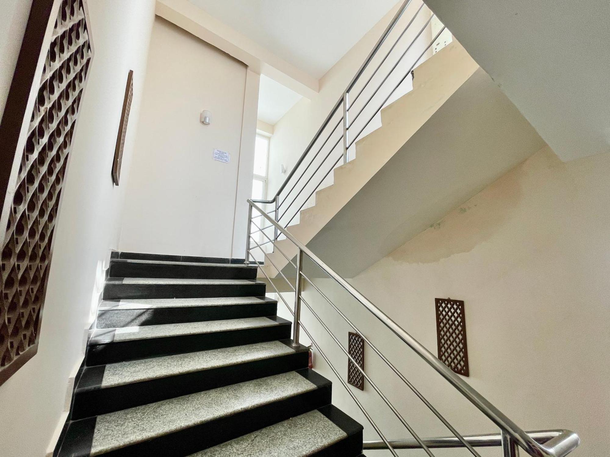 Hotel Subham Beach Inn ! Puri Near-Sea-Beach-And-Temple Fully-Air-Conditioned-Hotel With-Lift-And-Parking-Facility Esterno foto